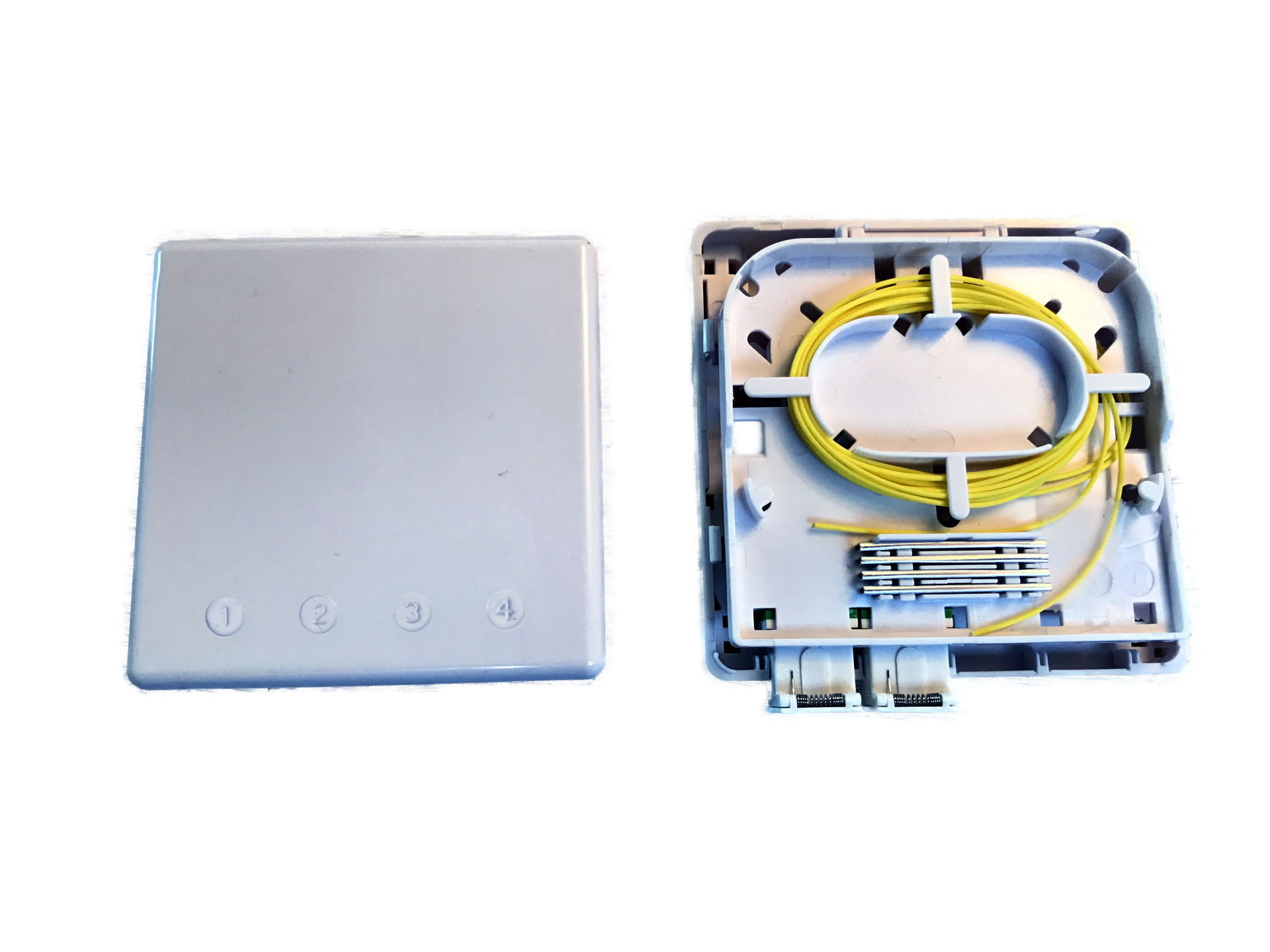 FTTH Box for 4 adapters SC-S or LC-D 80x80 with cable guide, shrinkversion