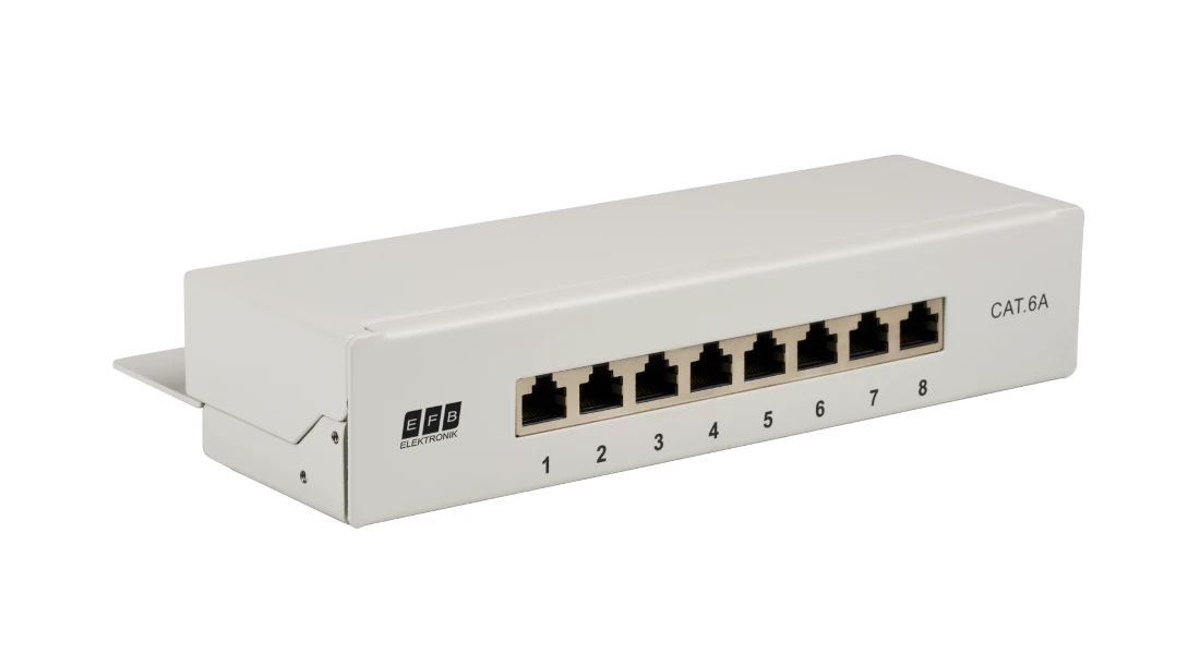 Cat.6A Patchpanel mit 12 RJ45-Ports für Netzwerkinstallationen.