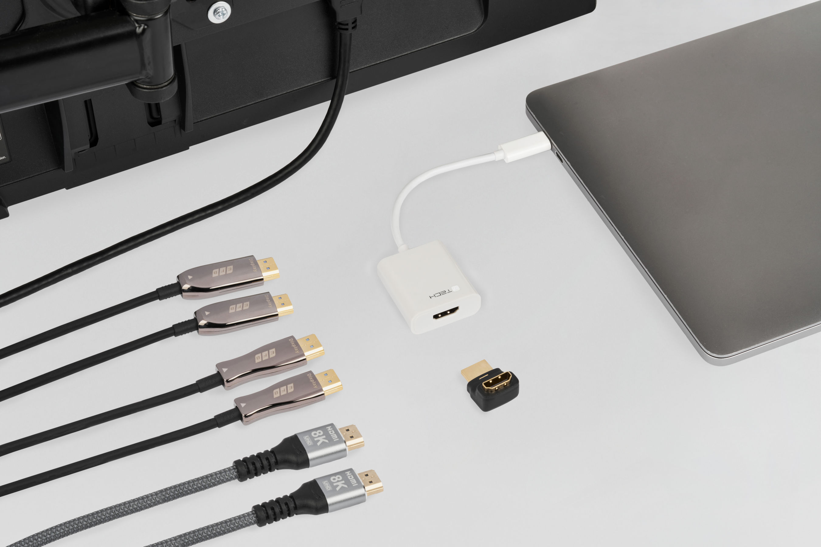 Hochwertige HDMI-Kabel und Adapter von EFB-Elektronik – inklusive 8K-HDMI, USB-C-auf-HDMI-Adapter und Winkelstecker für professionelle AV-Verbindungen