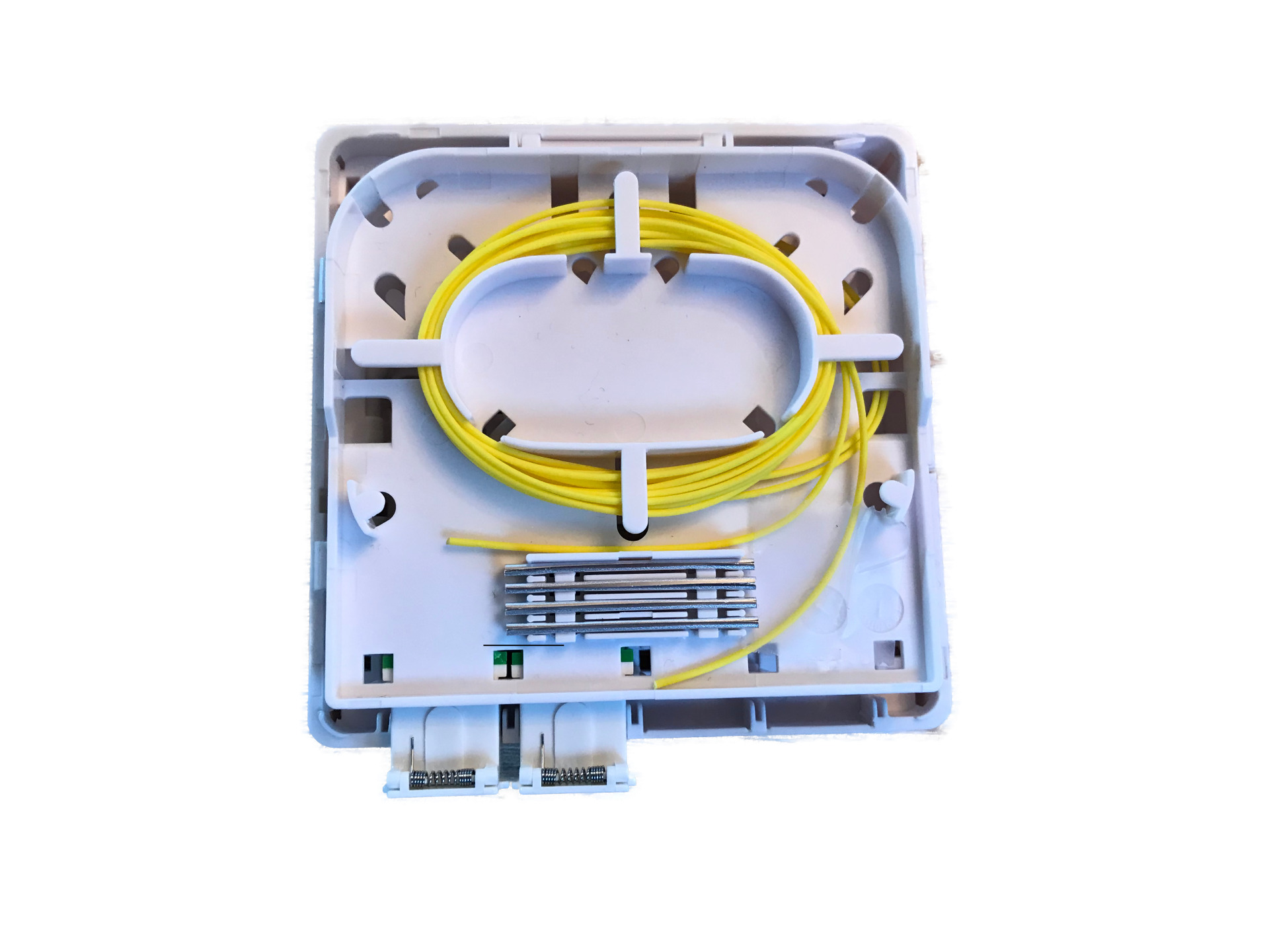 FTTH Box für 4 Kupplungen SC-S oder LC-D 80x80 mit Kabelführung, Crimpversion